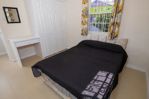 THE COTTAGE, SAINT DAVIDS, CHRIST CHURCH, BARBADOS modern 1 bed villa with pool