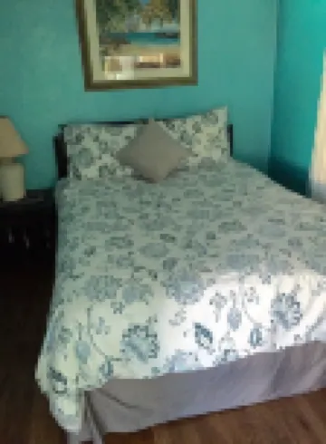 Gulfport 1BR-Semi-Private Beach