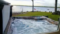 GRAND PANORAMIC RETREAT, 6 BR, 3 BA, 300' Lakefront, Hot Tub, Dock & Launch! NEW