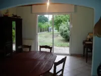 Recent villa in quiet traditional neighborhood