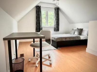 Cottage Retreat on 11 Acres! Beaver Valley Orchard and Cidery附近的飯店