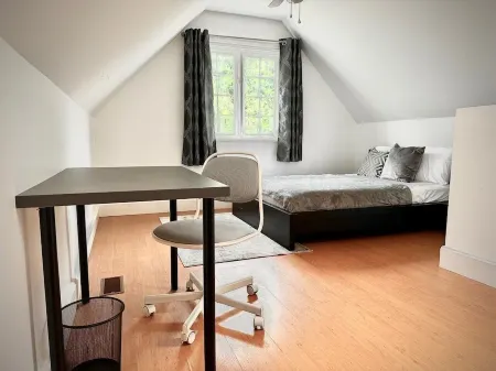 Cottage Retreat on 11 Acres!