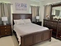 New 3 BR/2BA Apartment with A/C, wifi and pool! Hôtels à : 