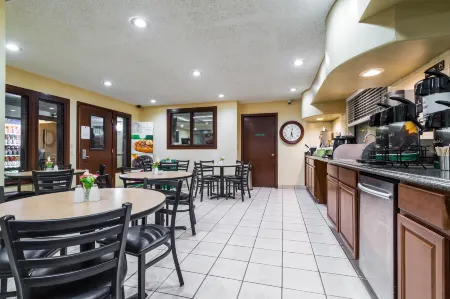 Quality Inn & Suites Lacey Olympia