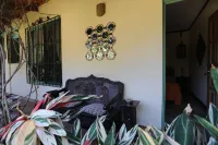 Tierra Magica B&B and Art Studio - parking