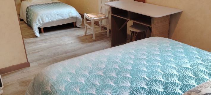 A la Porte Saint Jean Hotels in Creuse