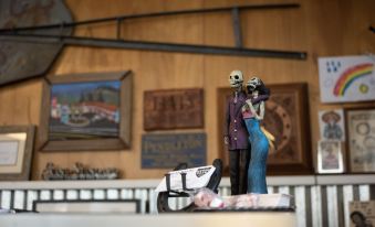 Raton Pass Motor Inn