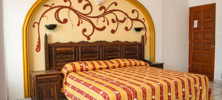 Hotel Colonial Hotele w: Manzanillo