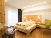 Bed&Breakfast Pension Hilpold Hotels in Lana