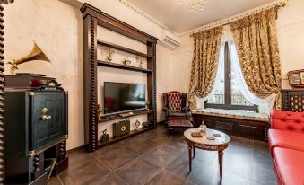 Ussr City Center Luxurious Apartment , Lives the Life of Soviet Generals