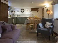 Wavering Hotels in Axbridge