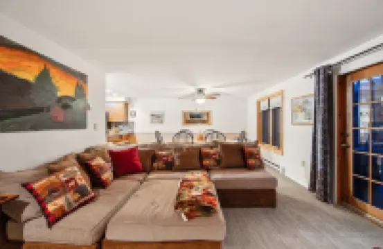 Hudson 76i - A Stylish Mountain Retreat 2 Bedroom Townhouse by The Summit at Gore Mountain