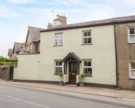 Mulberry Cottage Hotele w: Lower Holker