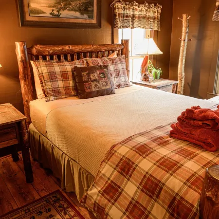 RoosterComb Inn