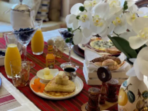 Eagle Rock Bed and Breakfast Hotels in Chemainus