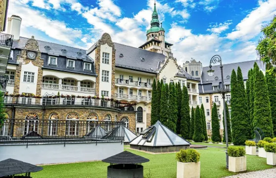 麗拉菲特派洛塔酒店