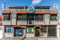 Volcano Trail Hotel a 
