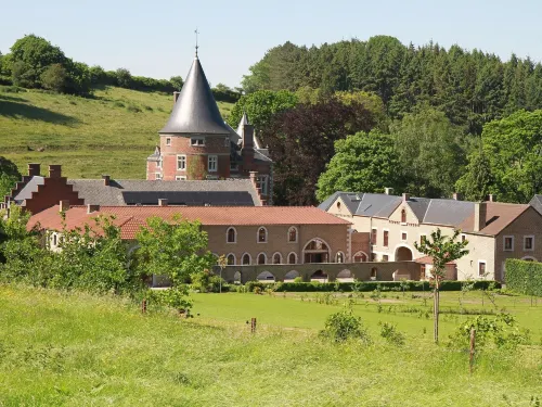 Hôtel - Ferme du Château d'Ahin Hotels in Tihange