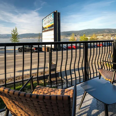 Okanagan Lakefront Resort