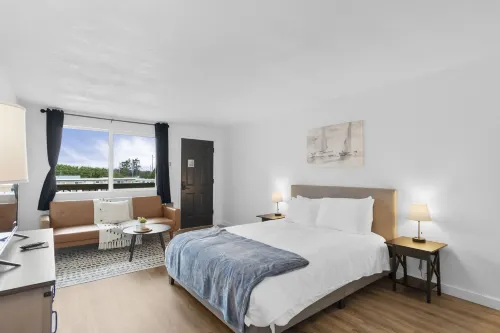 Silver Sands Motel Hotels in Grayland