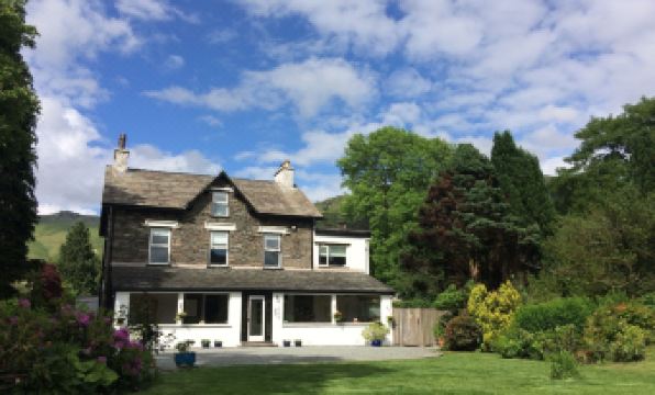 Lake View Country House
