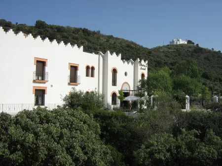 Hotel Sierra de Araceli Lucena Отели в г. Лусена