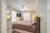 Pet-Friendly Beech Mtn Home, 2 Mi to Skiing/Hiking - 3 estrellas