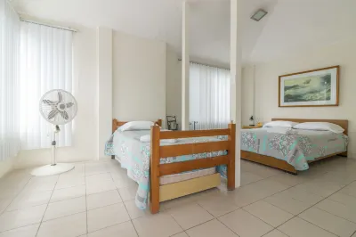 Oceanic Lodge Hotels in 