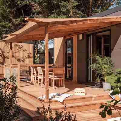 Slow Village Séveilles Hotel Exterior