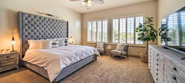 Resort-Style Pool & Spa: Upscale Goodyear Home Hotéis em Goodyear