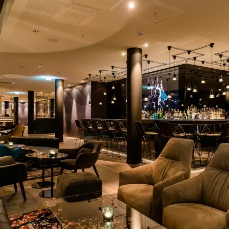 Motel One München-Parkstadt Schwabing Отели рядом с достопримечательностью «Станция метро Giselastraße»