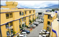 Hotel Paradise Inn - parking
