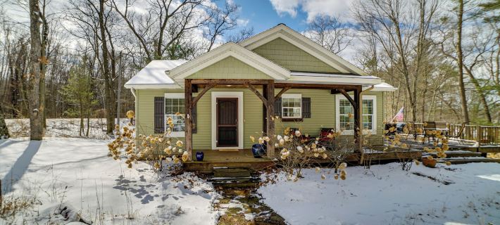 Fish, Hike and Hunt Lakeside Newaygo Cottage Hotels in Newaygo County