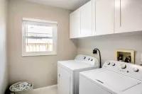 Naples Home w/ Lanai & Pool Near Vanderbilt Beach! - Wifi