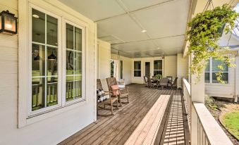 12 Mi to Tcu: Fort Worth Cottage w/ Farmland Views
