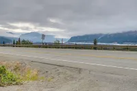 Alaskan Retreat Near Matanuska Glacier and River! Hotel a Glacier View