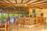 Guacamaya Lodge - bar