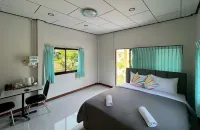 Thungwua Laen Resort