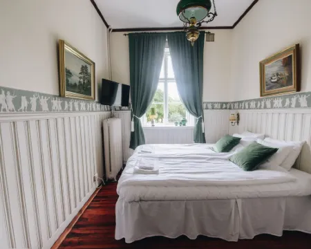 Mjällbyhus Pensionat & Stugby Hotels in Solvesborg Municipality