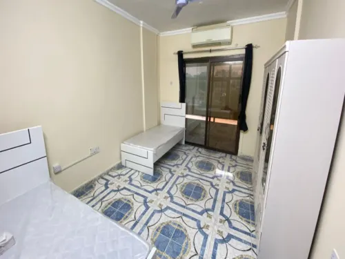 Female sharing room in city center - 2-Star