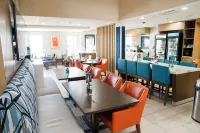 Holiday Inn Express & Suites KNOXVILLE-NORTH-I-75 EXIT 112 by IHG - petit déjeuner