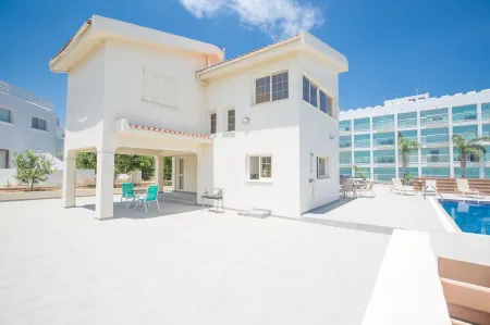 Protaras Holiday Villa DV16