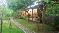 Dhee Ayurveda Resort Các khách sạn gần Angaala Parameswari Temple