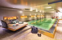 Hotel Innsbruck - С бассейном