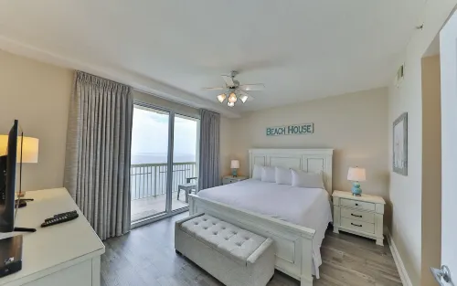 Gulf-Front Wraparound Balcony and Sparkling Pools - Stunning Coastal Retreat Hotels in Laguna Beach