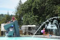 Waikanae Beach Top 10 Holiday Park - Bãi biển