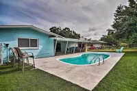 Sarasota Home w/ Large Backyard & Water Access - Homestays