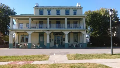 Empire House Hotel