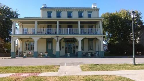Empire House Hotel Hotel di Rising Sun