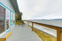 Deck & Panoramic Views: Bayfront House in Homer! - Merinäköala